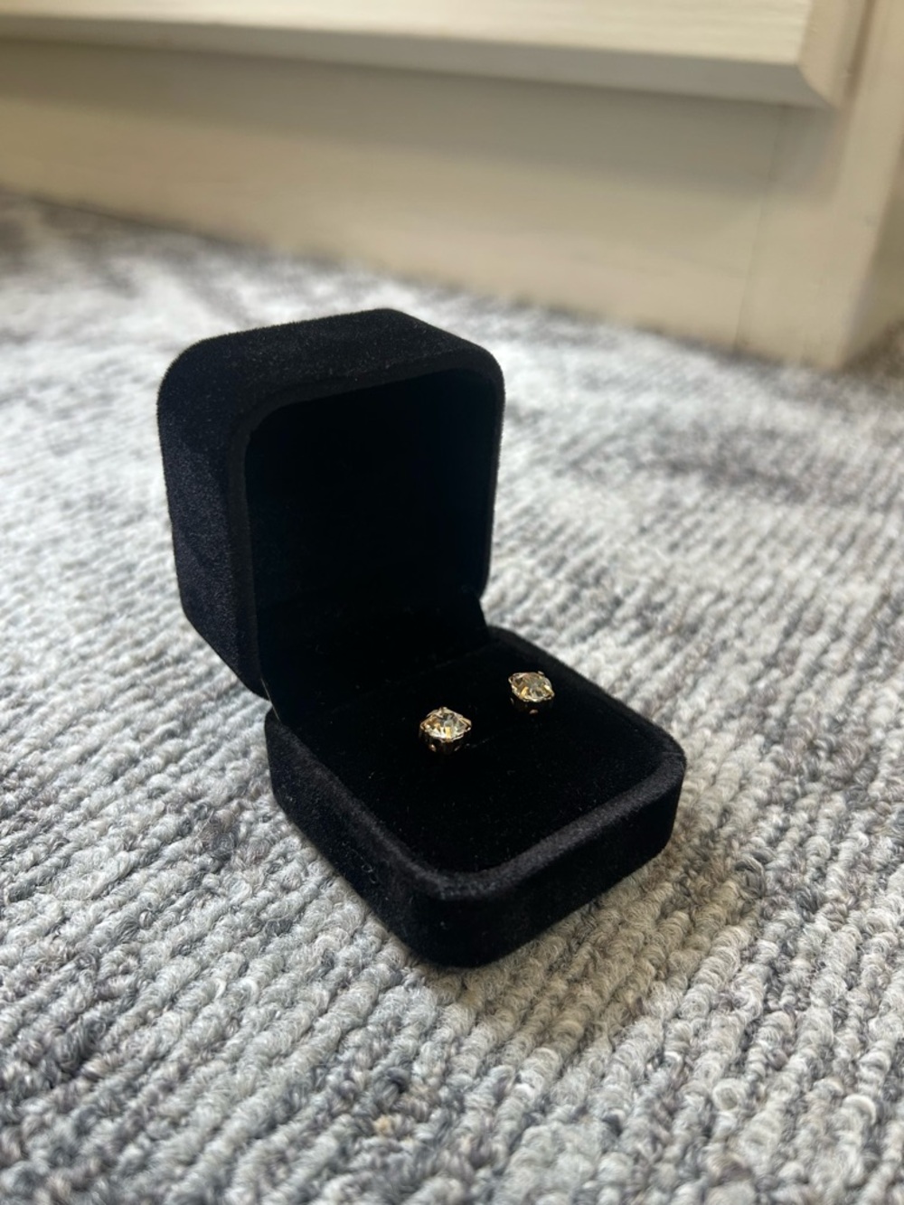 Timeless Diamond Classic Solitaire Gold Stud Post Earrings ✨